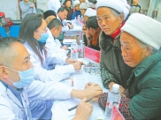 【铜仁日报】遵医附院德江县人民医院到泉口镇开展义诊活动