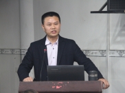 邓崇第：医生是神圣的职业