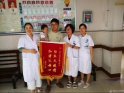小锦旗诠释大情怀
