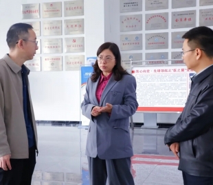 杨万琴到县人民医院调研指导遵义医科大学非直属医院创建工作